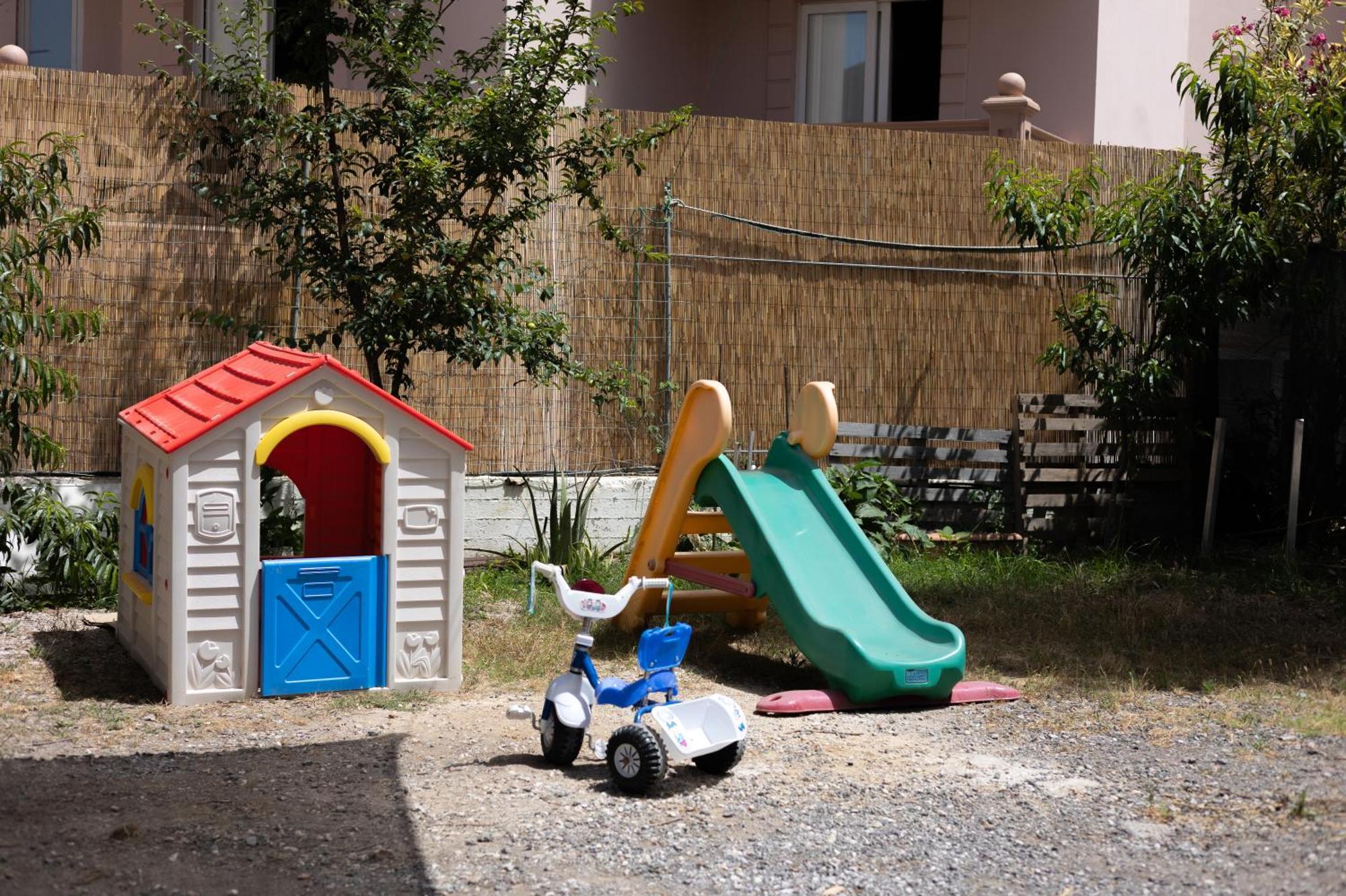 Adriana Apartment Agia Marina  ภายนอก รูปภาพ